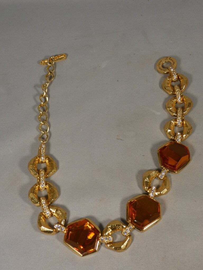 Collier Jean-Louis Scherrer Paris – Métal Doré, Strass Et Résine Couleur Ambre – Vers 1980 – Image 8