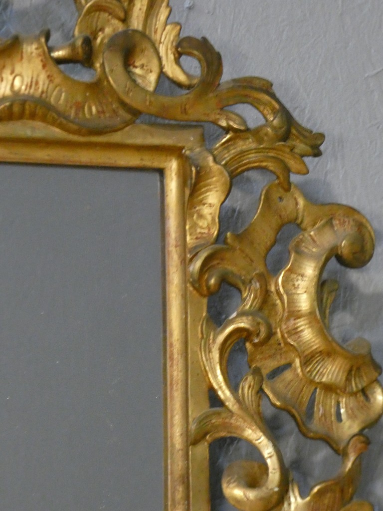 Important miroir rocaille italien en bois doré à glace au mercure – XVIIIe siècle – Image 14