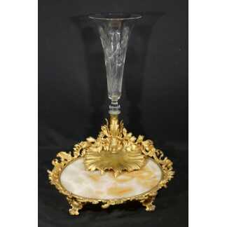 Centre de table Napoléon III en bronze doré, onyx et cristal gravé – XIXe siècle