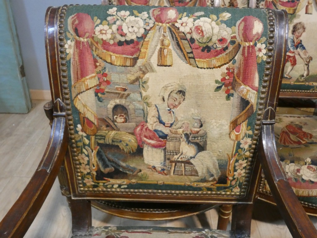 Salon d’époque Directoire en tapisserie XVIIIe siècle scènes pastorales et Fable de la Fontaine – Image 11