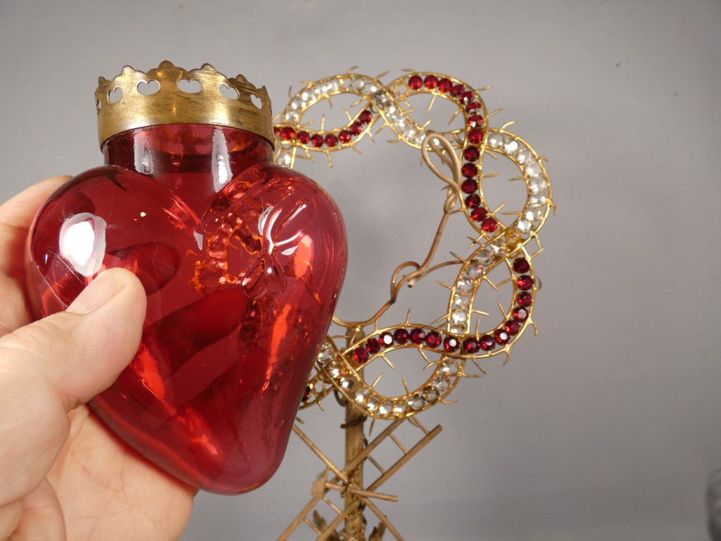 Important objet de dévotion au Sacré-Cœur et à la Passion du Christ – XIXᵉ siècle – Image 6
