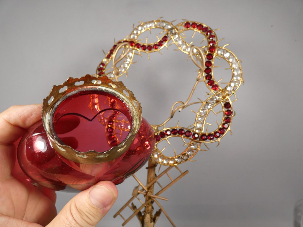 Important objet de dévotion au Sacré-Cœur et à la Passion du Christ – XIXᵉ siècle – Image 5