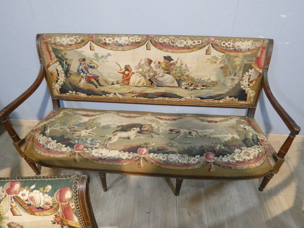 Salon d’époque Directoire en tapisserie XVIIIe siècle scènes pastorales et Fable de la Fontaine – Image 19