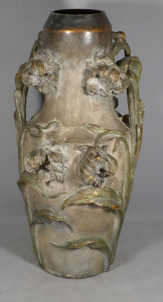 Grand vase Art nouveau aux iris signé C. Haböck – Autriche, vers 1900 – H. 54 cm – Image 2