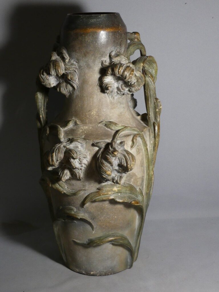 Grand vase Art nouveau aux iris signé C. Haböck – Autriche, vers 1900 – H. 54 cm – Image 3