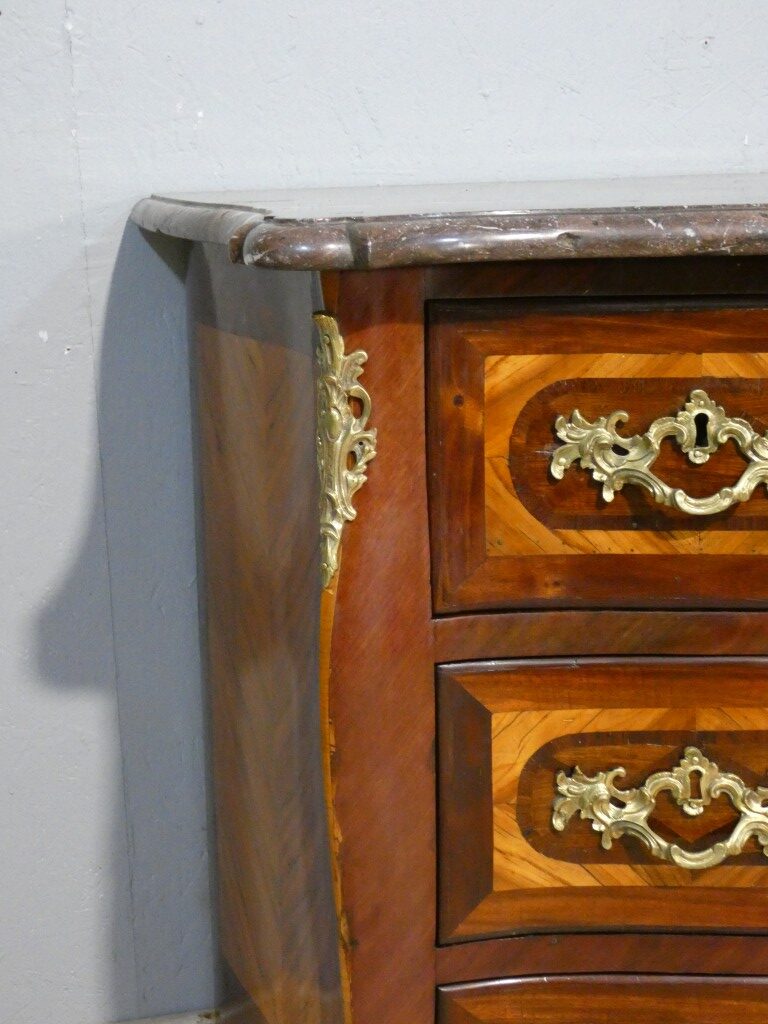 Commode Louis XV estampillée A. Moreau – placage de bois de rose, XVIIIe siècle – Image 9