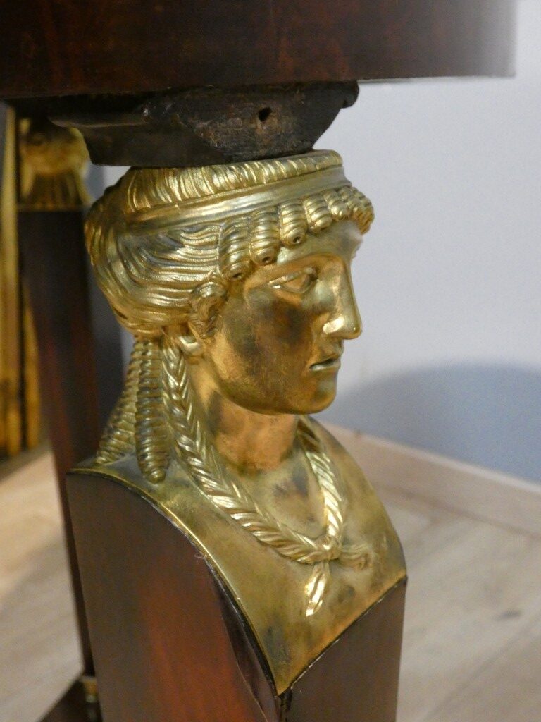 Guéridon tripode d’époque Empire en acajou, bronzes dorés et marbre noir, vers 1810-1820 – Image 14