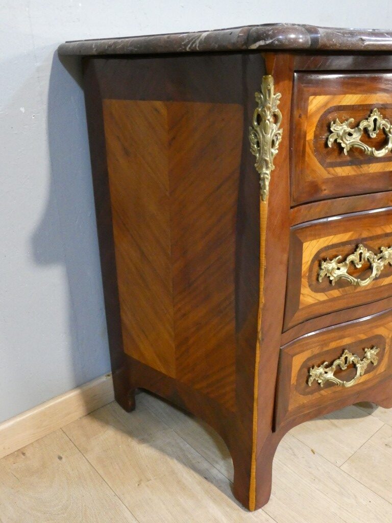 Commode Louis XV estampillée A. Moreau – placage de bois de rose, XVIIIe siècle – Image 10