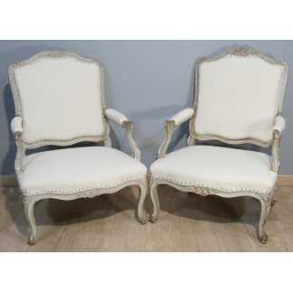 SENE LE PERE – Vers 1745- Paire de fauteuils à la Reine d'époque Louis XV estampillés XVIII ème