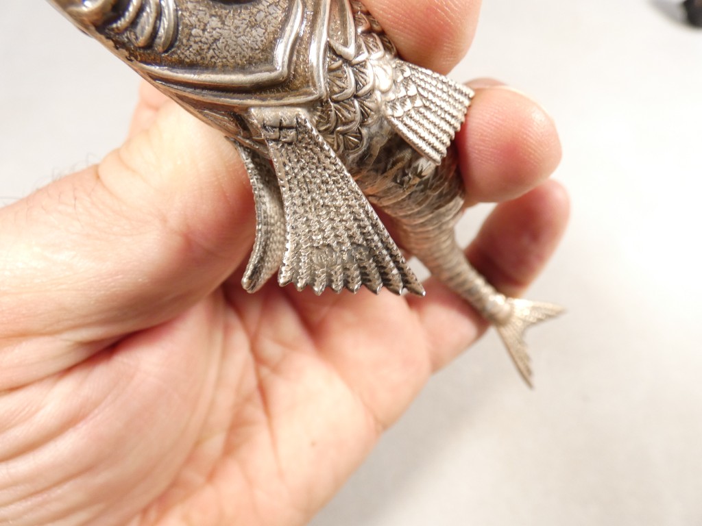 Poisson articulé en argent massif yeux verre, Espagne vers 1960 – Image 3