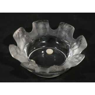 Lalique France – Vide-poche / cendrier modèle Saint-Nicolas aux huit visages – Cristal satiné