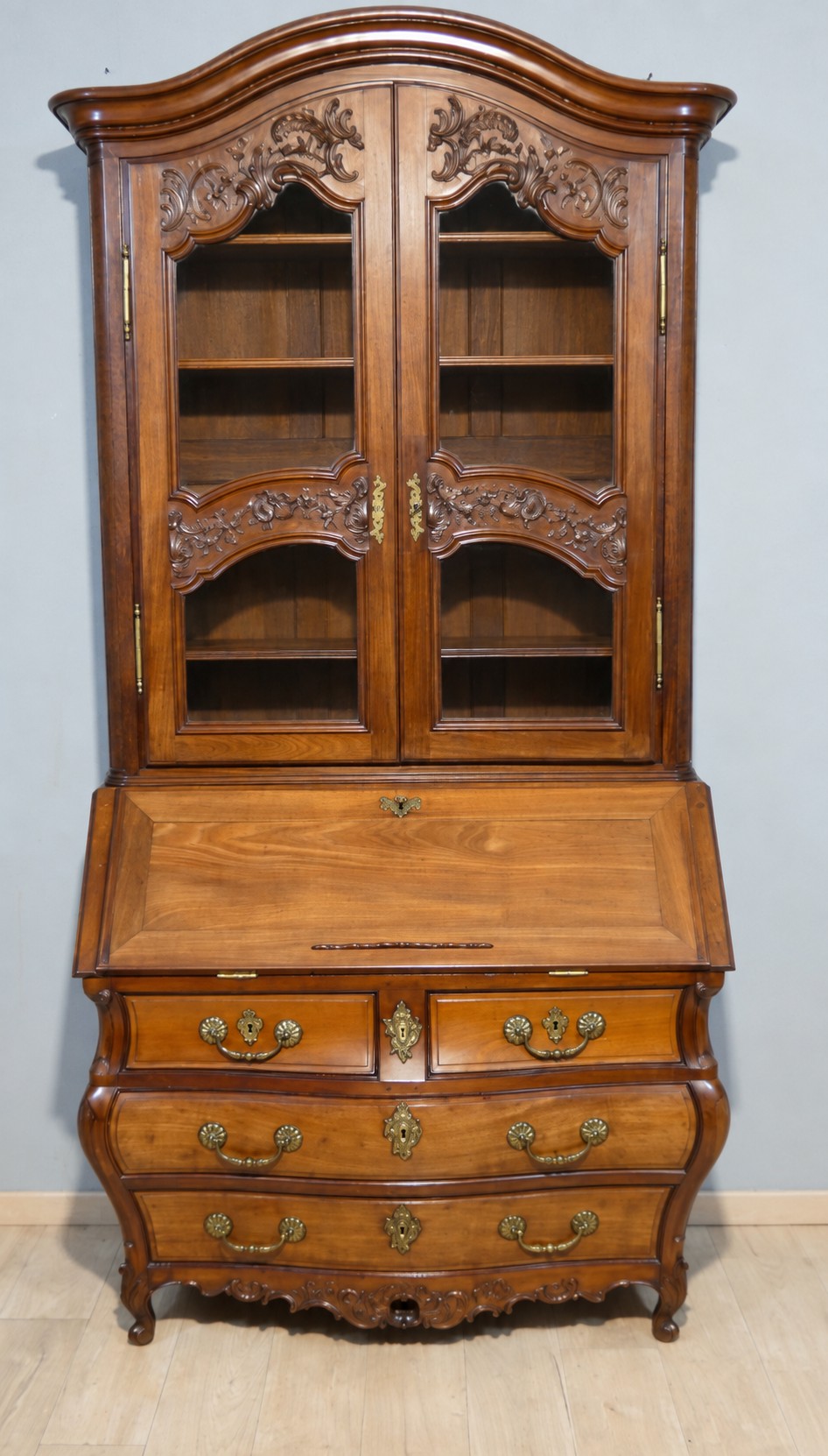 Important scriban-bibliothèque bordelais en acajou massif – Époque Louis XV, XVIIIe siècle