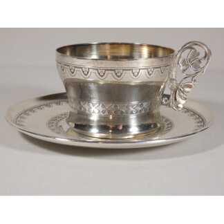 Tasse à chocolat et sa soucoupe en argent massif – Orfèvre Roussel – Décor de trèfles – XIXe si