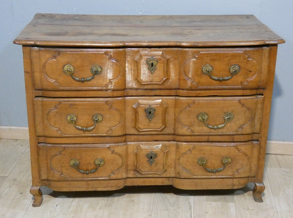 Commode arbalète en merisier d’époque Louis XV – XVIIIe siècle – Image 2