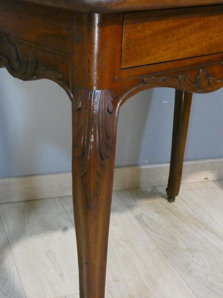 Table cabaret bordelaise d'époque Louis XV en acajou massif sculpté – XVIIIe siècle – Image 3