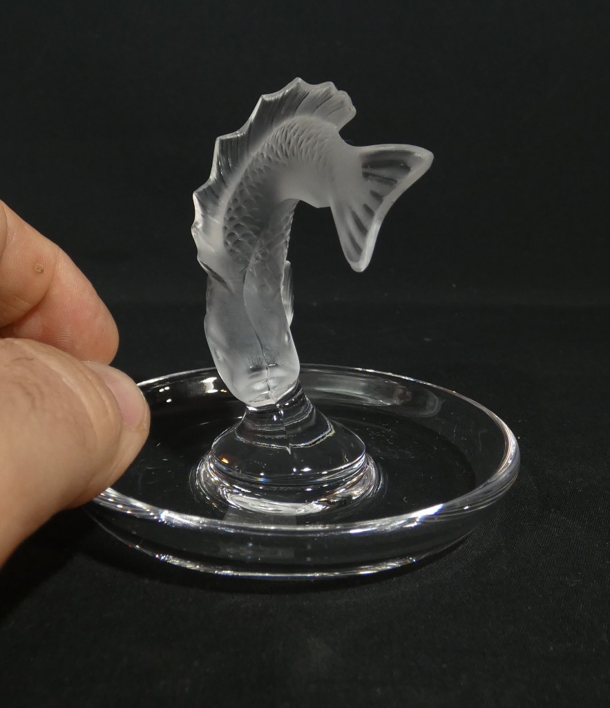 Lalique France – Vide-poche au poisson en Cristal satiné – Image 4