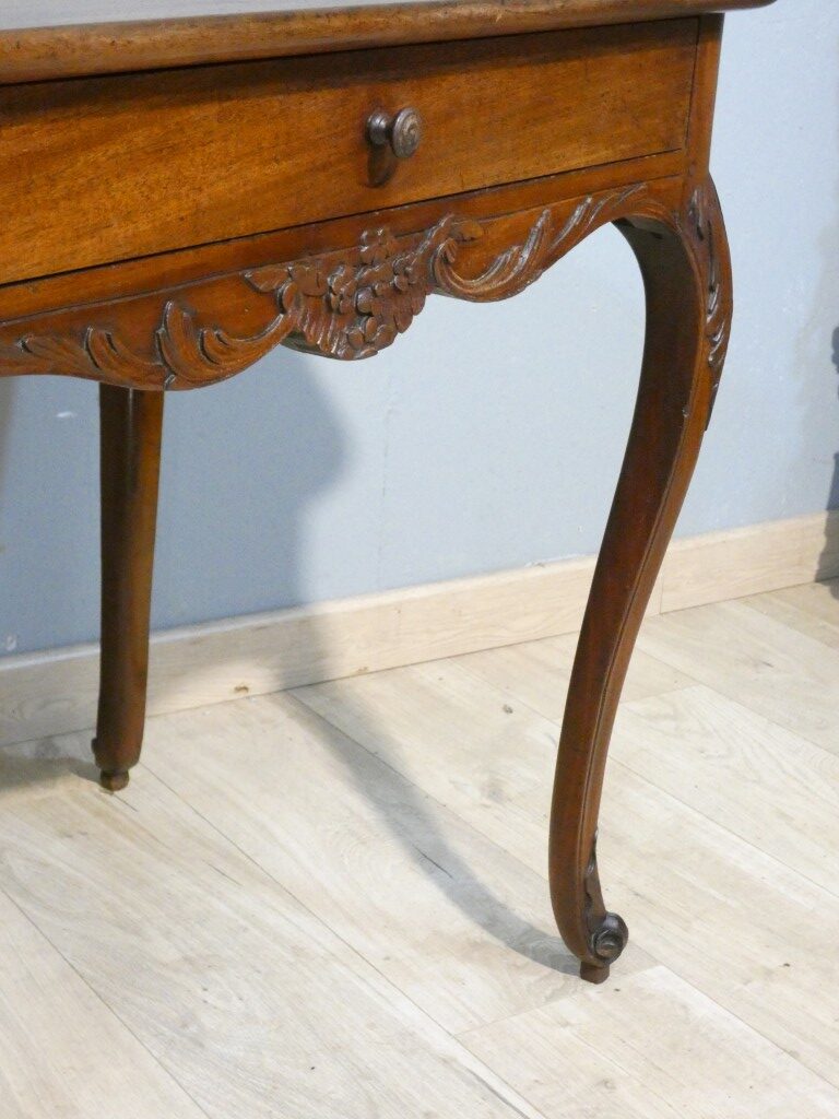 Table cabaret bordelaise d'époque Louis XV en acajou massif sculpté – XVIIIe siècle – Image 4