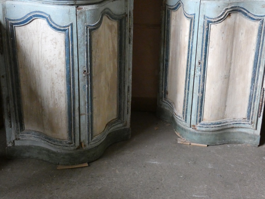 Exceptionnelle paire d'encoignures monumentales de boiserie d'époque Louis XV – XVIIIe siècle – Image 5