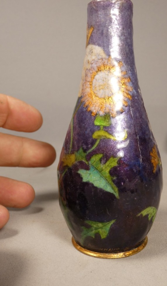Paul Bonnaud à Limoges – Vase soliflore en émail à décor floral Art nouveau, vers 1900-1910 – Image 2