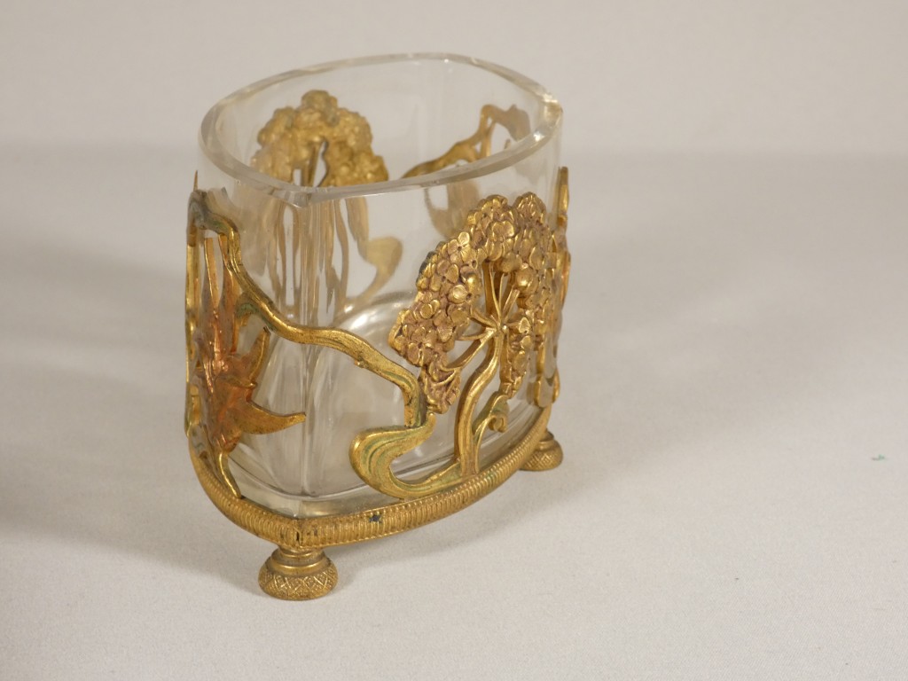 Petite jardinière de table ou centre de table Art nouveau en cristal et bronze doré – Vers 1900 – Image 3