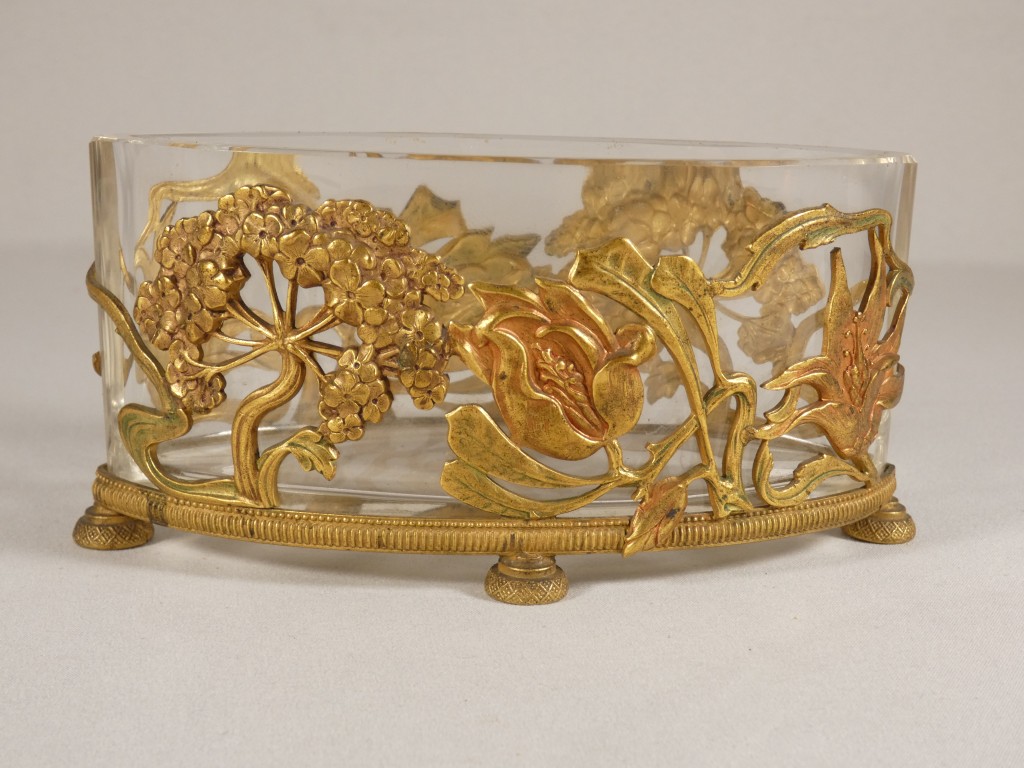 Petite jardinière de table ou centre de table Art nouveau en cristal et bronze doré – Vers 1900 – Image 5