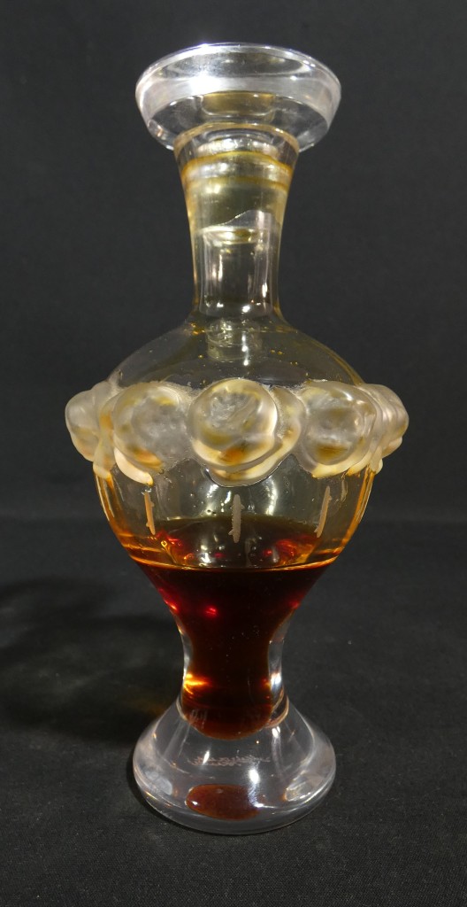 Lalique – Flacon à parfum « Martine » en cristal à décor de roses, 1980